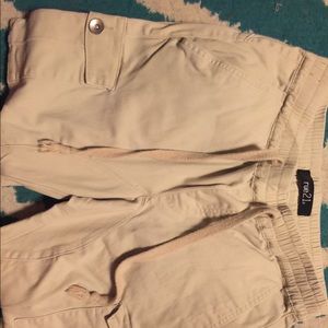 Rue 21 cargo Capri pants